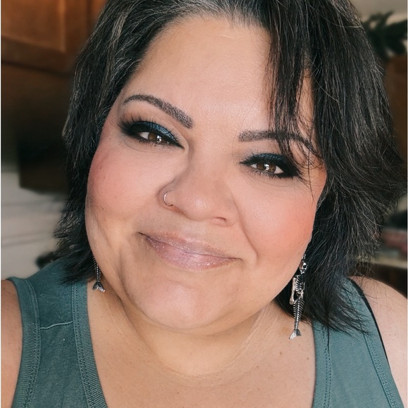 Meet your Posher, Dani - Picture 4 of 5